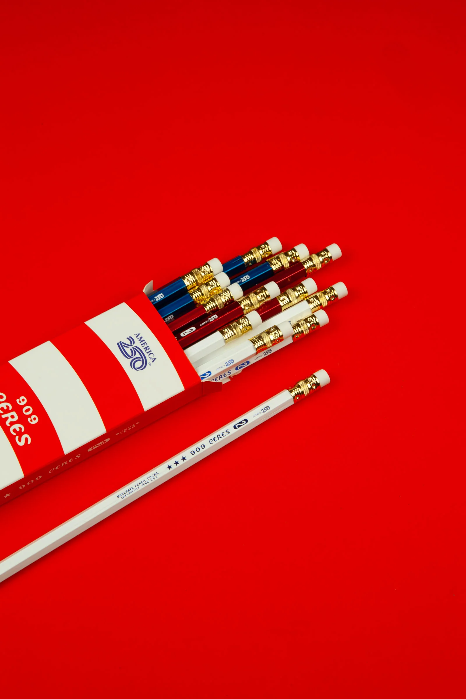 America250™ Ceres 909 Red, White, & Blue Set - Image 4